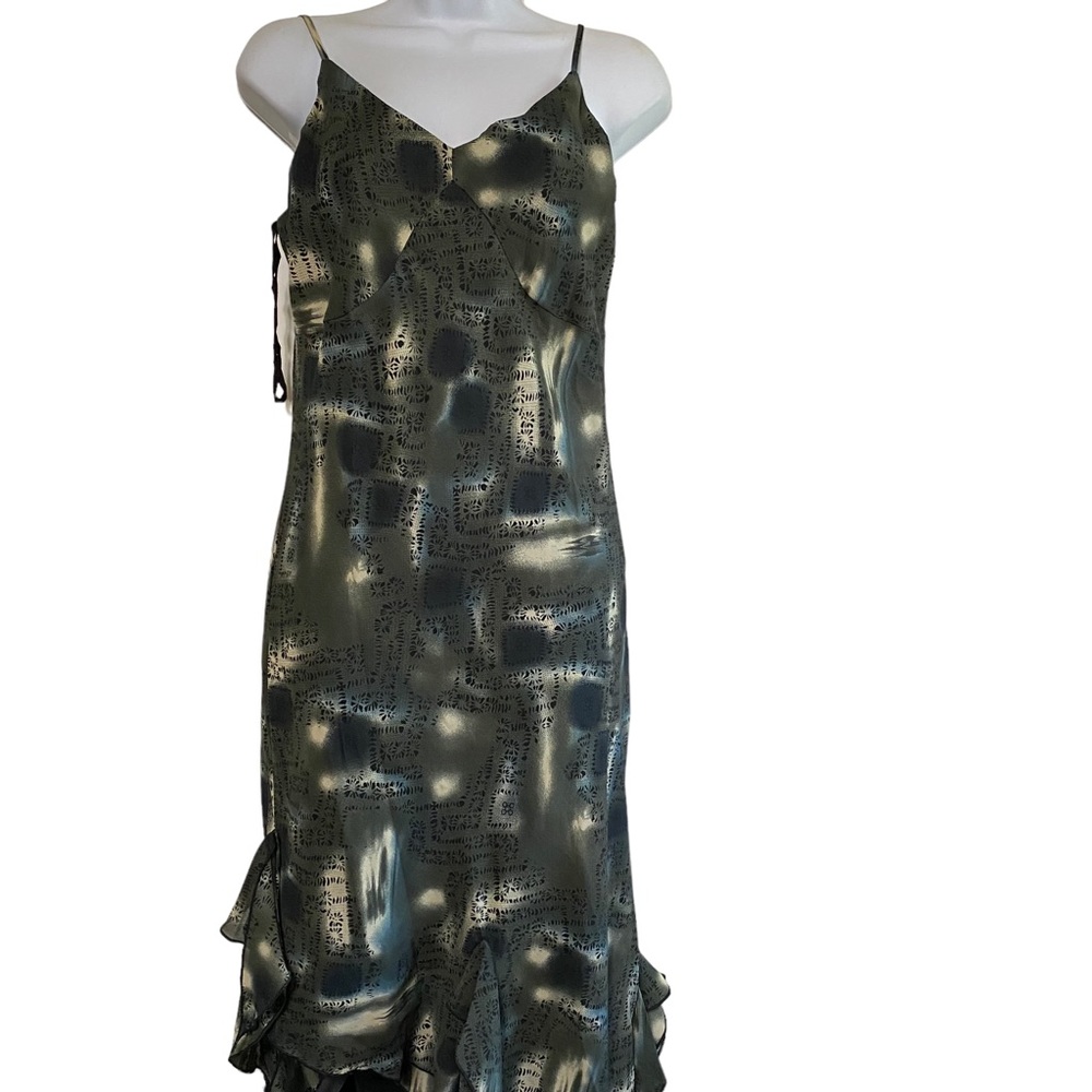 NWOT  Lady's two pieces dress size 6